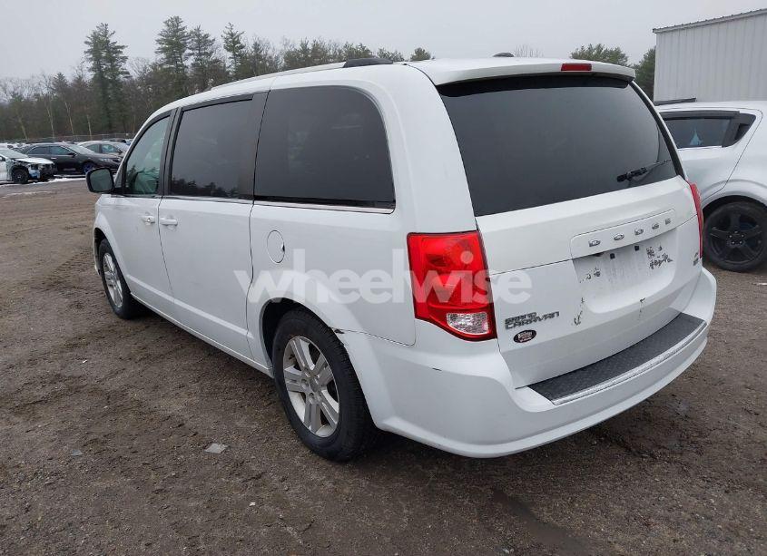 Photo 3 of 2018 Dodge Grand CARAVAN SXT (VIN 2C4RDGCG6JR266465)