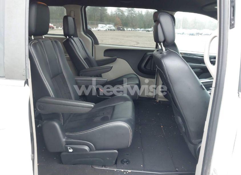 Photo 8 of 2018 Dodge Grand CARAVAN SXT (VIN 2C4RDGCG6JR266465)