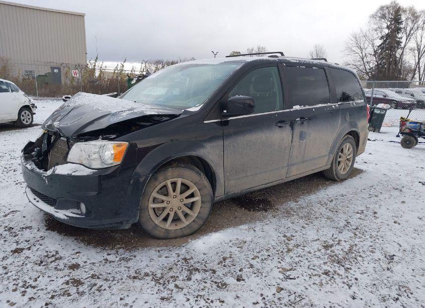 Photo 2 of 2018 Dodge Grand CARAVAN SXT (VIN 2C4RDGCG6JR327216)