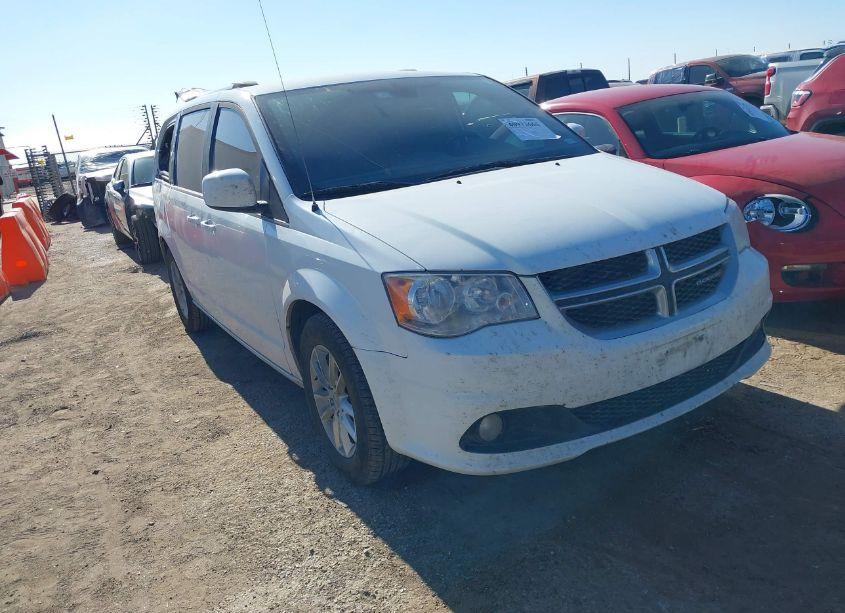 2018 Dodge Grand CARAVAN SXT (VIN 2C4RDGCG6JR359681) main photo