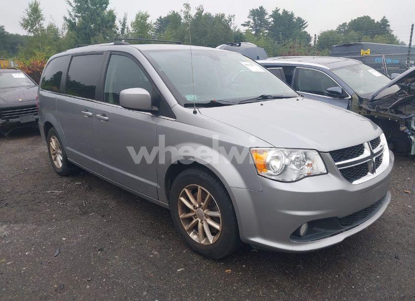 2019 Dodge Grand CARAVAN SXT (VIN 2C4RDGCG6KR636606) main photo