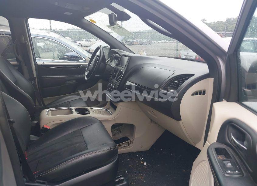 Photo 5 of 2019 Dodge Grand CARAVAN SXT (VIN 2C4RDGCG6KR636606)