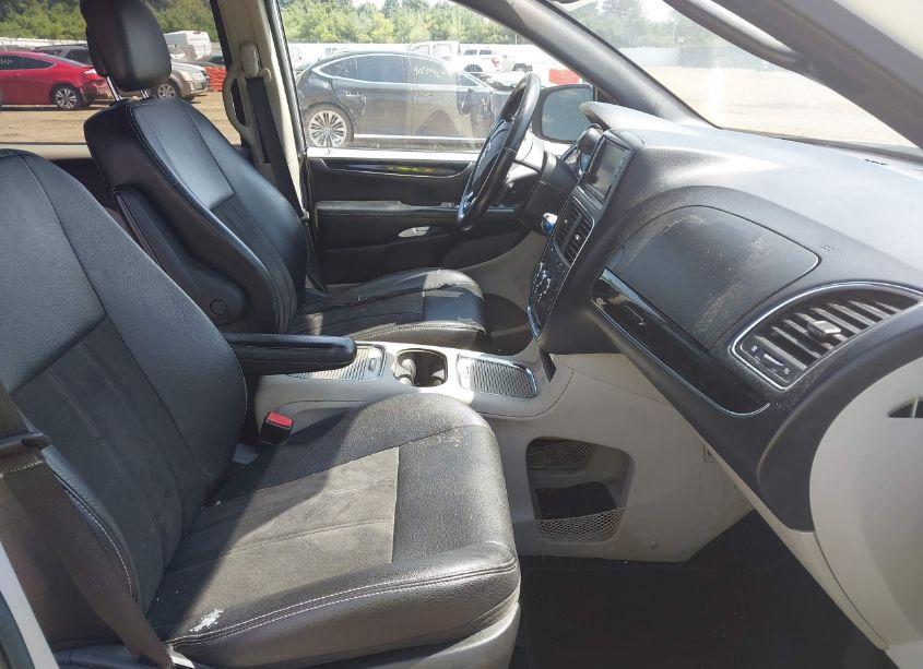 Photo 5 of 2019 Dodge Grand CARAVAN SXT (VIN 2C4RDGCG6KR695445)