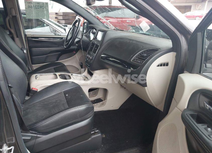 Photo 5 of 2019 Dodge Grand CARAVAN SXT (VIN 2C4RDGCG6KR723244)