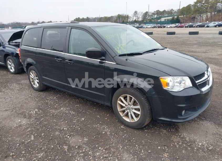 2019 Dodge Grand CARAVAN SXT (VIN 2C4RDGCG6KR743428) main photo