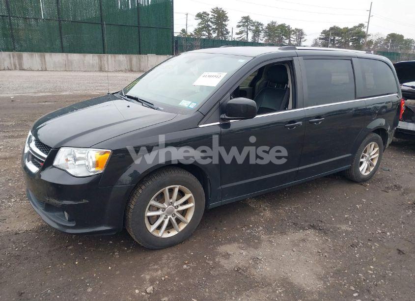 Photo 2 of 2019 Dodge Grand CARAVAN SXT (VIN 2C4RDGCG6KR743428)