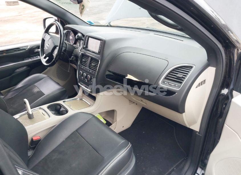 Photo 5 of 2019 Dodge Grand CARAVAN SXT (VIN 2C4RDGCG6KR743428)