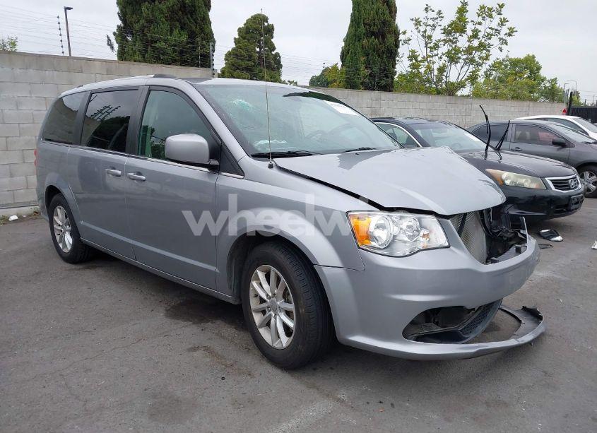 2019 Dodge Grand CARAVAN SXT (VIN 2C4RDGCG6KR754073) main photo