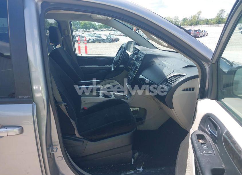 Photo 5 of 2013 Dodge Grand CARAVAN SXT (VIN 2C4RDGCG7DR718623)