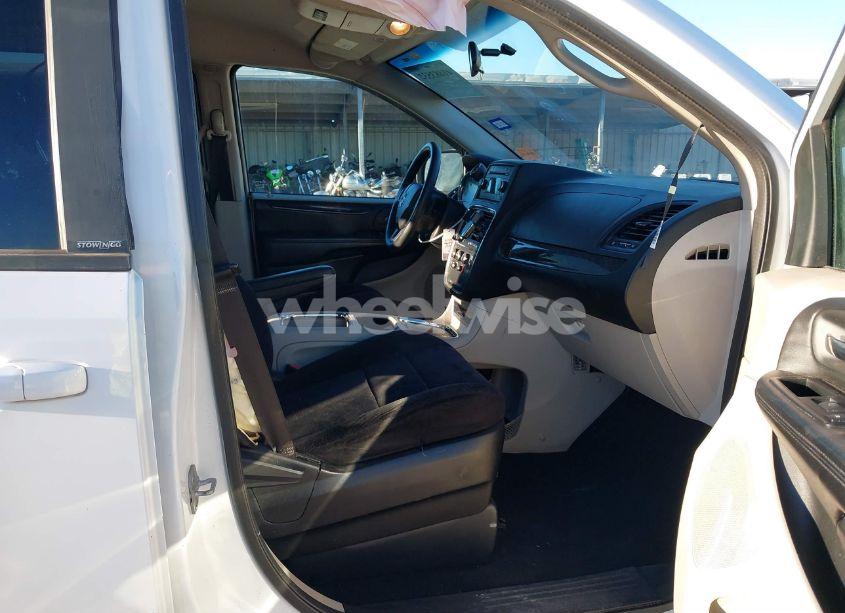 Photo 5 of 2014 Dodge Grand CARAVAN SXT (VIN 2C4RDGCG7ER120985)