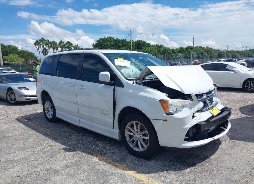 2014 Dodge Grand CARAVAN SXT (VIN 2C4RDGCG7ER205289) main photo