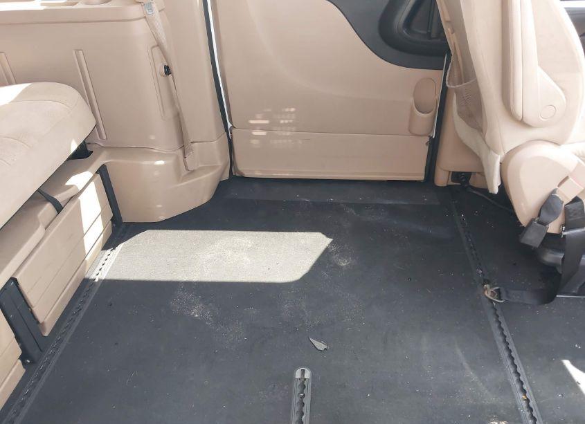 Photo 8 of 2014 Dodge Grand CARAVAN SXT (VIN 2C4RDGCG7ER205289)