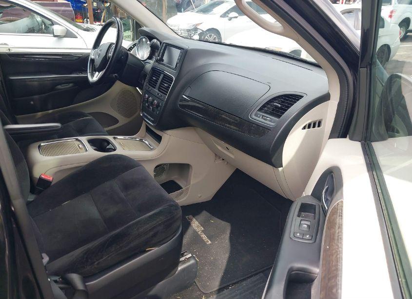 Photo 5 of 2014 Dodge Grand CARAVAN SXT (VIN 2C4RDGCG7ER352468)