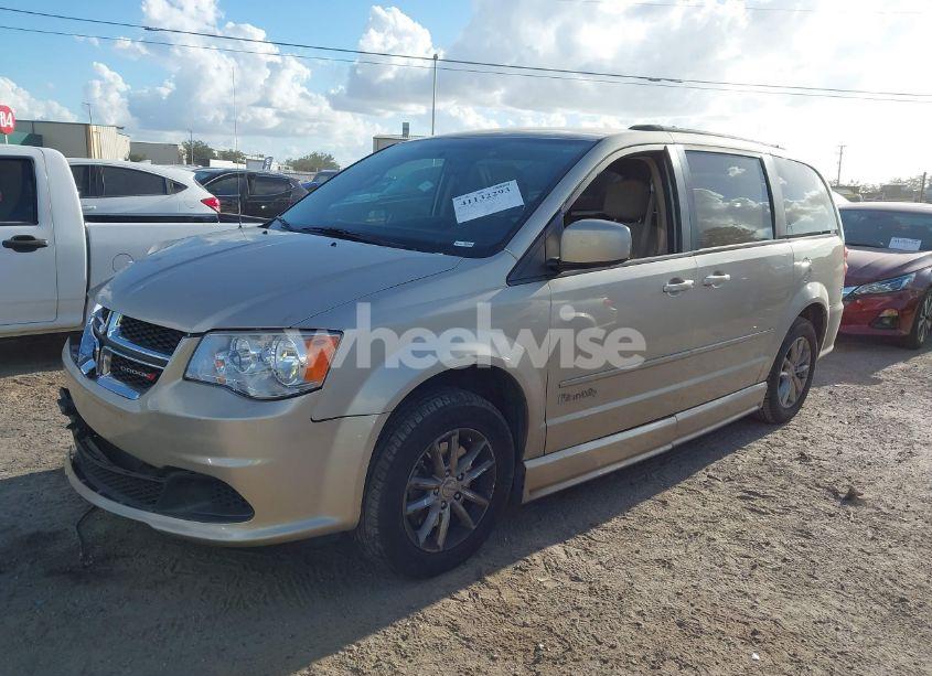 Photo 2 of 2015 Dodge Grand CARAVAN SXT (VIN 2C4RDGCG7FR548699)
