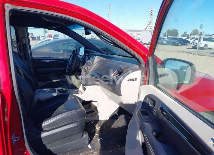 Photo 5 of 2015 Dodge Grand CARAVAN SXT PLUS (VIN 2C4RDGCG7FR725638)