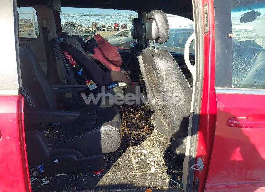 Photo 8 of 2015 Dodge Grand CARAVAN SXT PLUS (VIN 2C4RDGCG7FR725638)