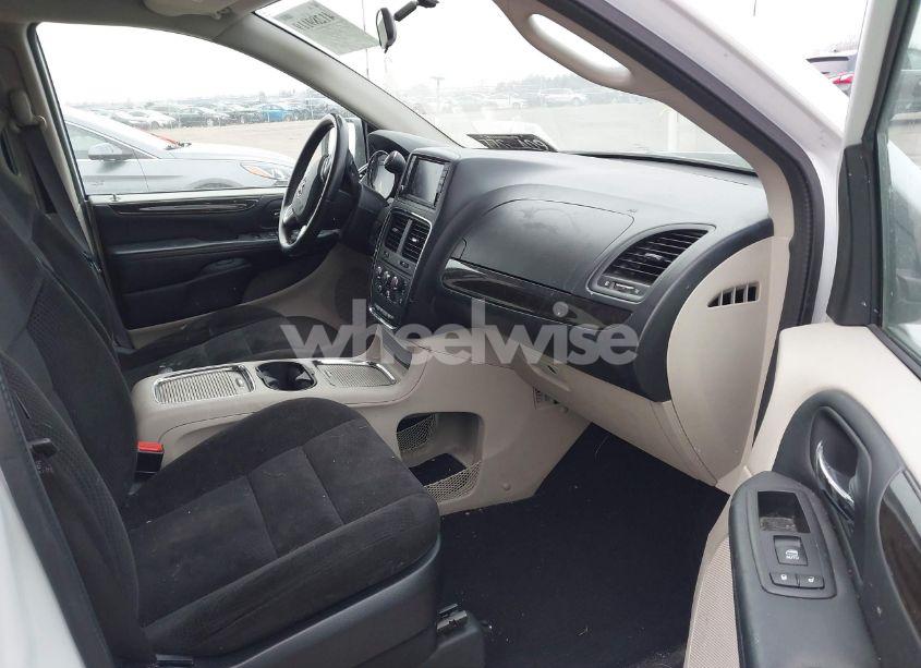 Photo 5 of 2016 Dodge Grand CARAVAN SXT (VIN 2C4RDGCG7GR328450)