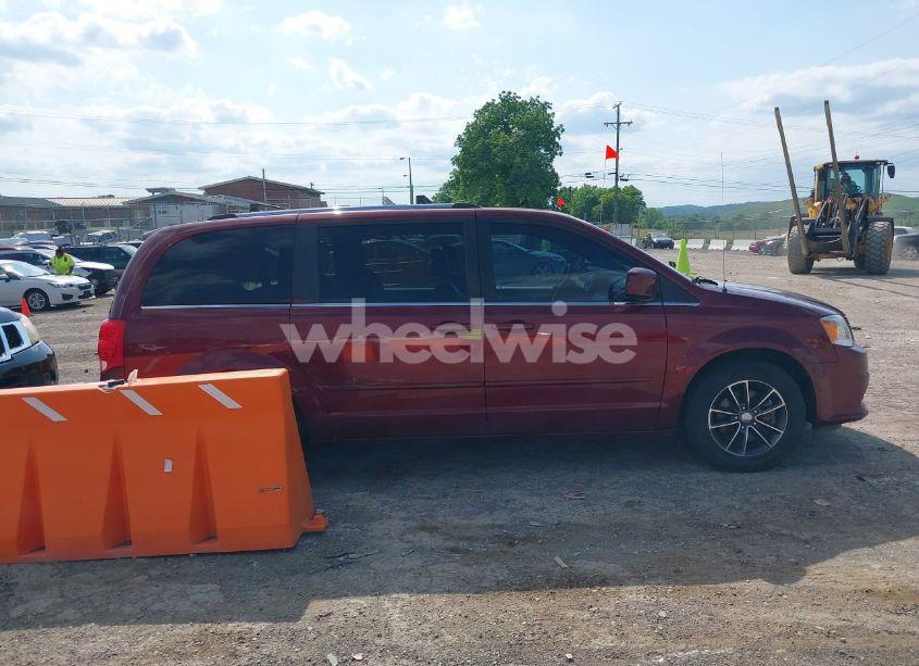 Photo 13 of 2017 Dodge Grand CARAVAN SXT (VIN 2C4RDGCG7HR554103)