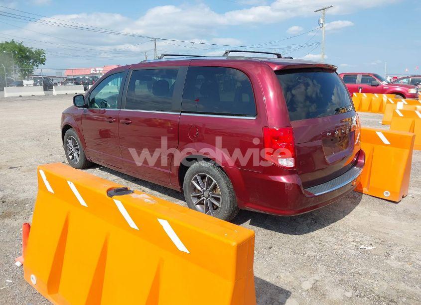 Photo 3 of 2017 Dodge Grand CARAVAN SXT (VIN 2C4RDGCG7HR554103)