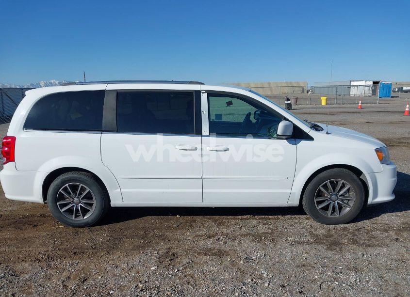 Photo 13 of 2017 Dodge Grand CARAVAN SXT (VIN 2C4RDGCG7HR671230)