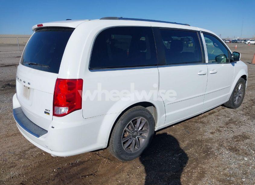 Photo 4 of 2017 Dodge Grand CARAVAN SXT (VIN 2C4RDGCG7HR671230)