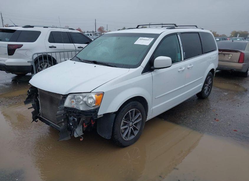 Photo 2 of 2017 Dodge Grand CARAVAN SXT (VIN 2C4RDGCG7HR671275)