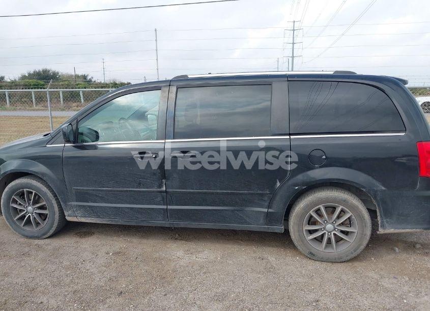 Photo 13 of 2017 Dodge Grand CARAVAN SXT (VIN 2C4RDGCG7HR711337)