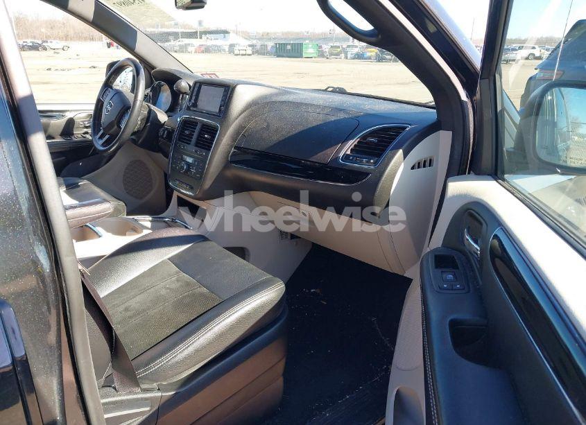 Photo 5 of 2017 Dodge Grand CARAVAN SXT (VIN 2C4RDGCG7HR731099)