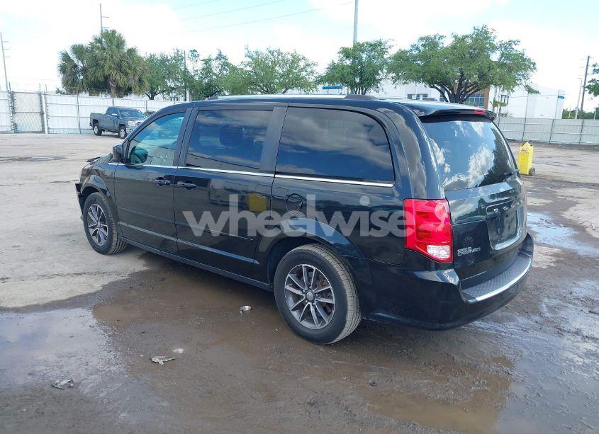 Photo 3 of 2017 Dodge Grand CARAVAN SXT (VIN 2C4RDGCG7HR818498)