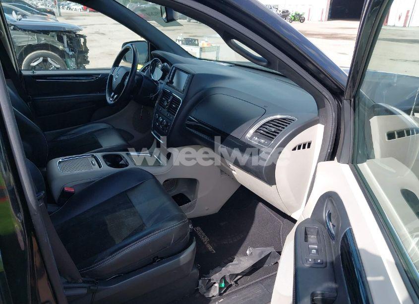 Photo 5 of 2017 Dodge Grand CARAVAN SXT (VIN 2C4RDGCG7HR818498)