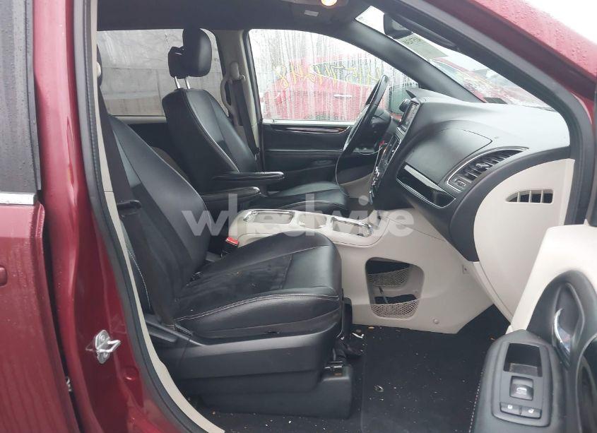 Photo 5 of 2018 Dodge Grand CARAVAN SXT (VIN 2C4RDGCG7JR216383)