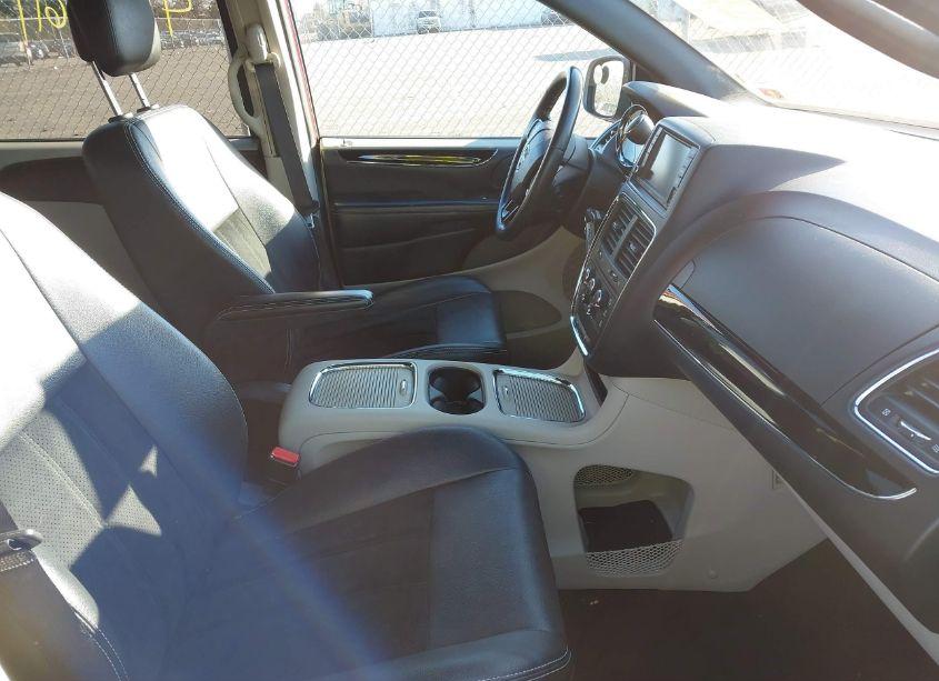 Photo 5 of 2018 Dodge Grand CARAVAN SXT (VIN 2C4RDGCG7JR299829)