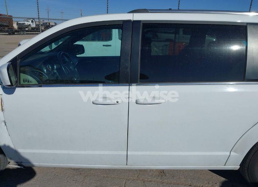 Photo 14 of 2019 Dodge Grand CARAVAN SXT (VIN 2C4RDGCG7KR512800)