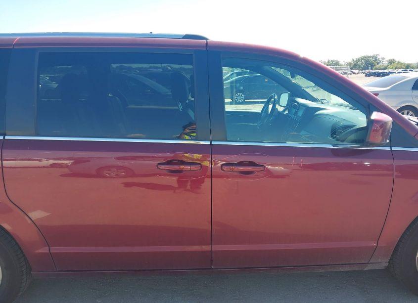 Photo 13 of 2019 Dodge Grand CARAVAN SXT (VIN 2C4RDGCG7KR619930)