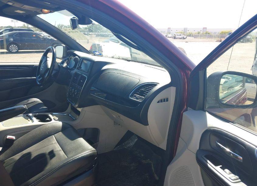 Photo 5 of 2019 Dodge Grand CARAVAN SXT (VIN 2C4RDGCG7KR619930)