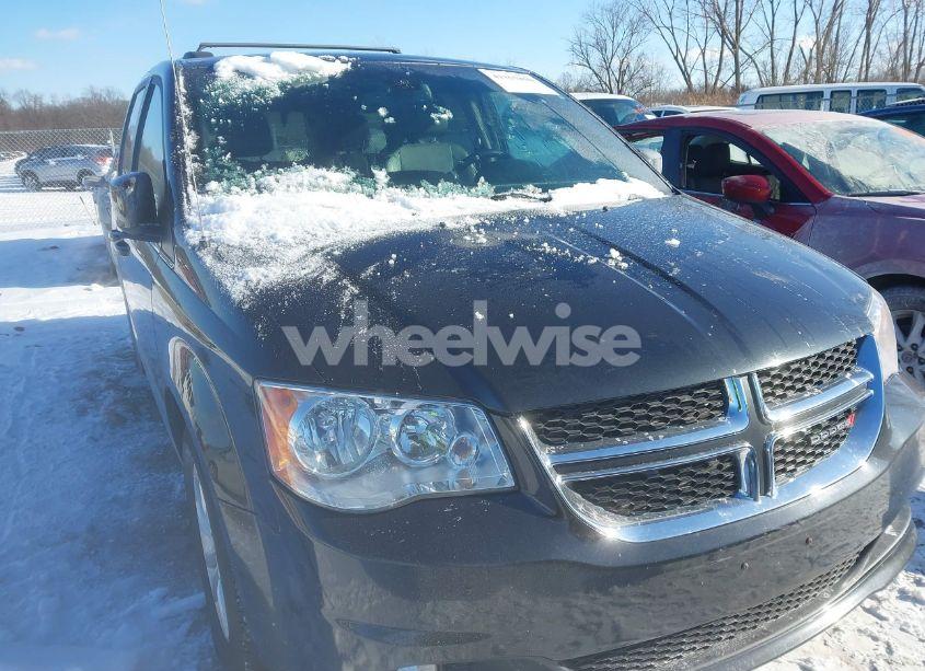 2019 Dodge Grand CARAVAN SXT (VIN 2C4RDGCG7KR712575) main photo