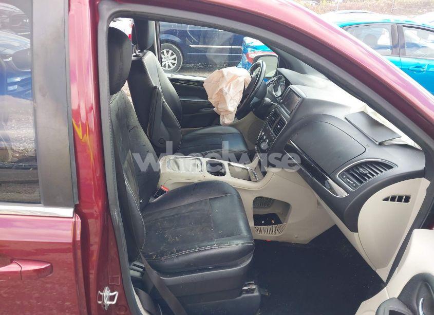 Photo 5 of 2019 Dodge Grand CARAVAN SXT (VIN 2C4RDGCG7KR736536)