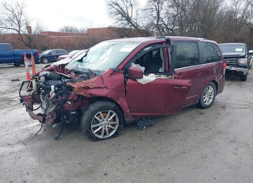 Photo 2 of 2019 Dodge Grand CARAVAN SXT (VIN 2C4RDGCG7KR802776)