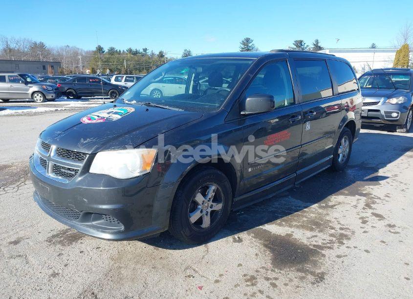 Photo 2 of 2012 Dodge Grand CARAVAN SXT (VIN 2C4RDGCG8CR111340)