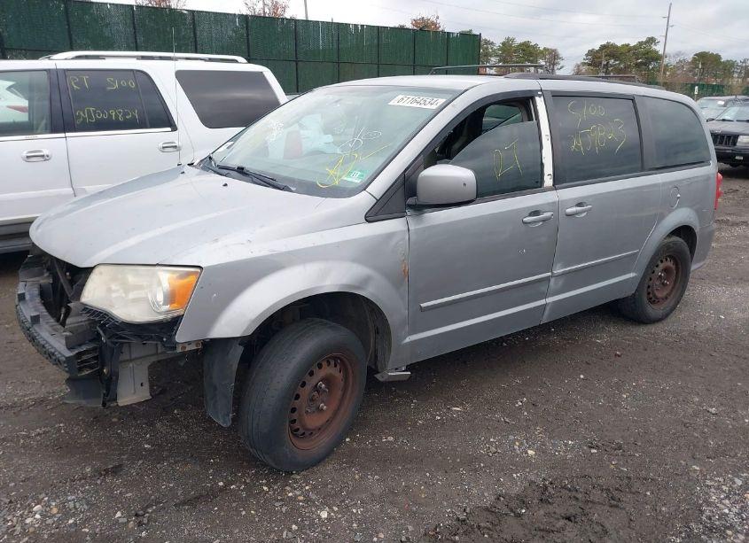 Photo 2 of 2013 Dodge Grand CARAVAN SXT (VIN 2C4RDGCG8DR574984)