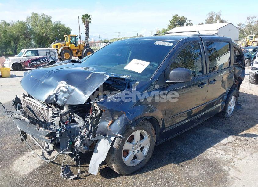 Photo 2 of 2013 Dodge Grand CARAVAN SXT (VIN 2C4RDGCG8DR655600)