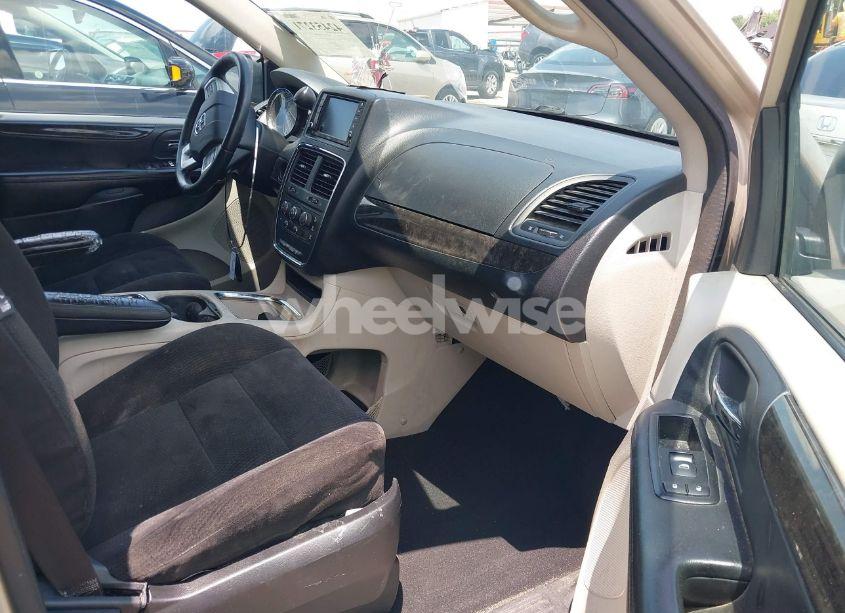 Photo 5 of 2014 Dodge Grand CARAVAN SXT (VIN 2C4RDGCG8ER265100)