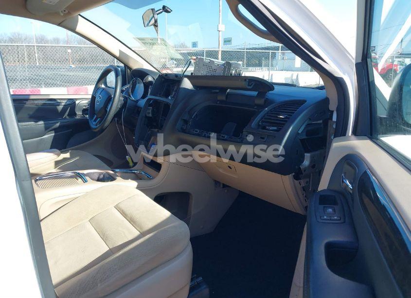 Photo 5 of 2016 Dodge Grand CARAVAN SXT (VIN 2C4RDGCG8GR224601)