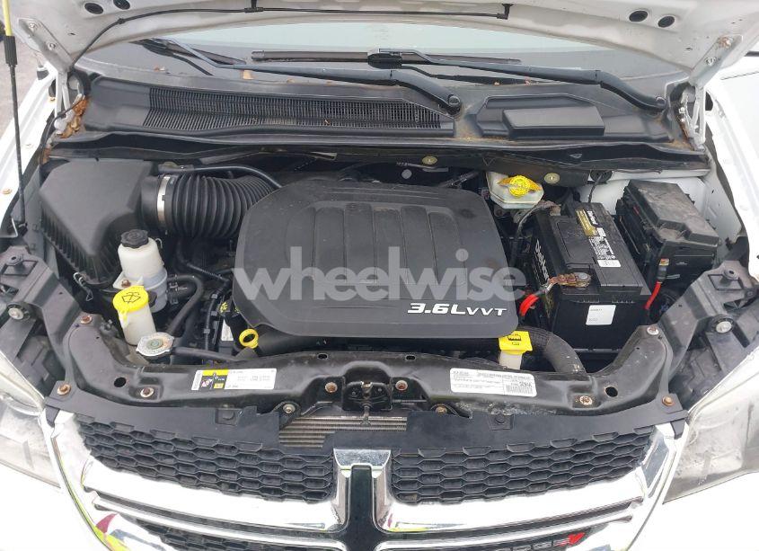 Photo 10 of 2016 Dodge Grand CARAVAN SXT (VIN 2C4RDGCG8GR275323)