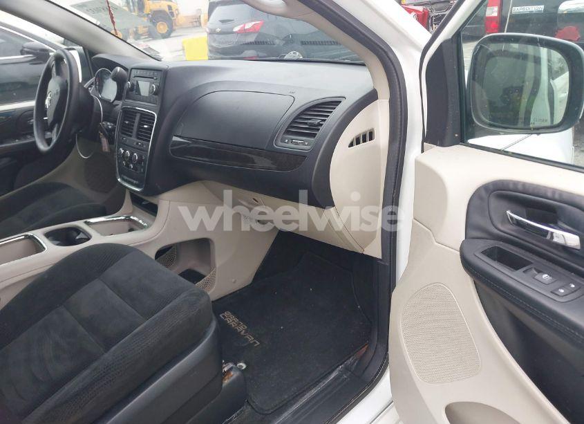 Photo 5 of 2016 Dodge Grand CARAVAN SXT (VIN 2C4RDGCG8GR275323)