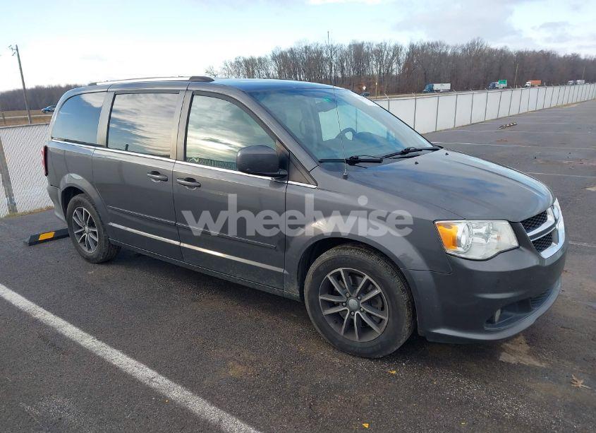 2017 Dodge Grand CARAVAN SXT (VIN 2C4RDGCG8HR662228) main photo