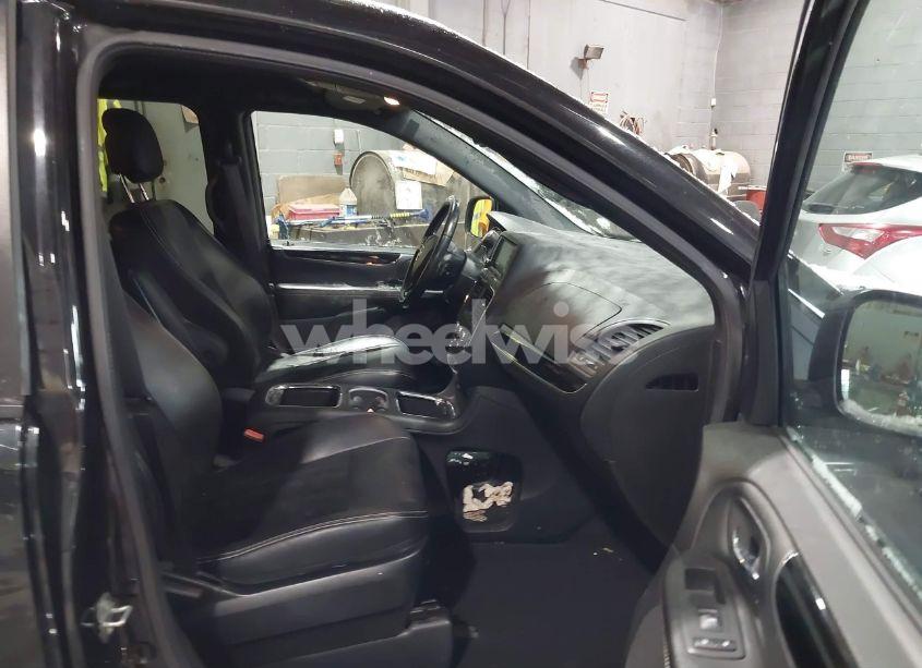 Photo 5 of 2018 Dodge Grand CARAVAN SXT (VIN 2C4RDGCG8JR150927)