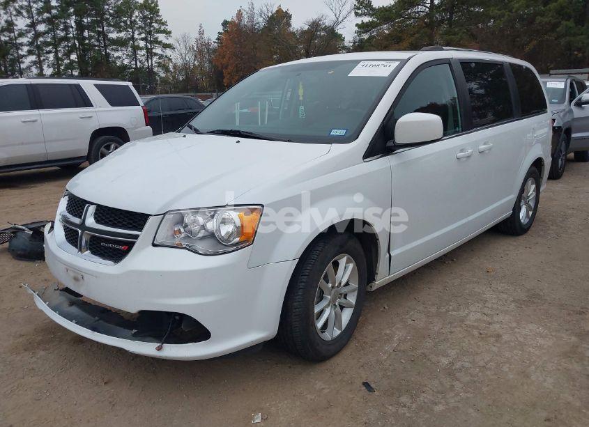 Photo 2 of 2018 Dodge Grand CARAVAN SXT (VIN 2C4RDGCG8JR266628)