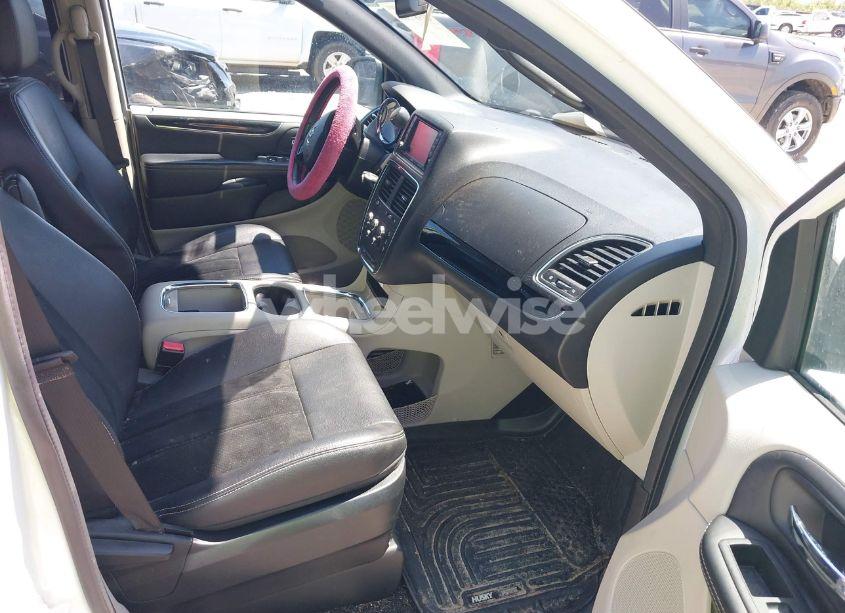 Photo 5 of 2018 Dodge Grand CARAVAN SXT (VIN 2C4RDGCG8JR276687)