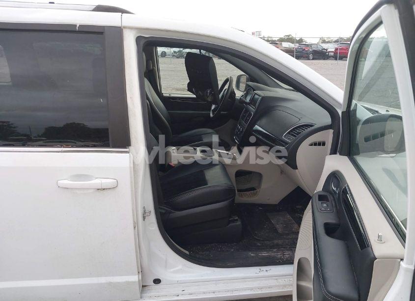 Photo 5 of 2018 Dodge Grand CARAVAN SXT (VIN 2C4RDGCG8JR342669)